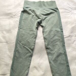 Light green leggings